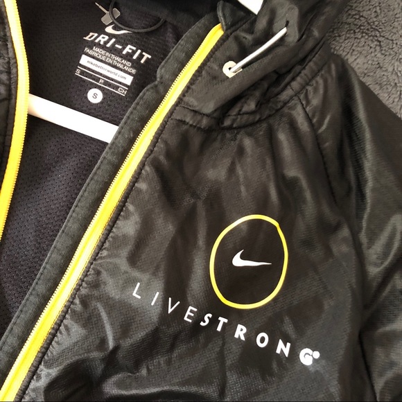 Nike Jacket! - Picture 2 of 4